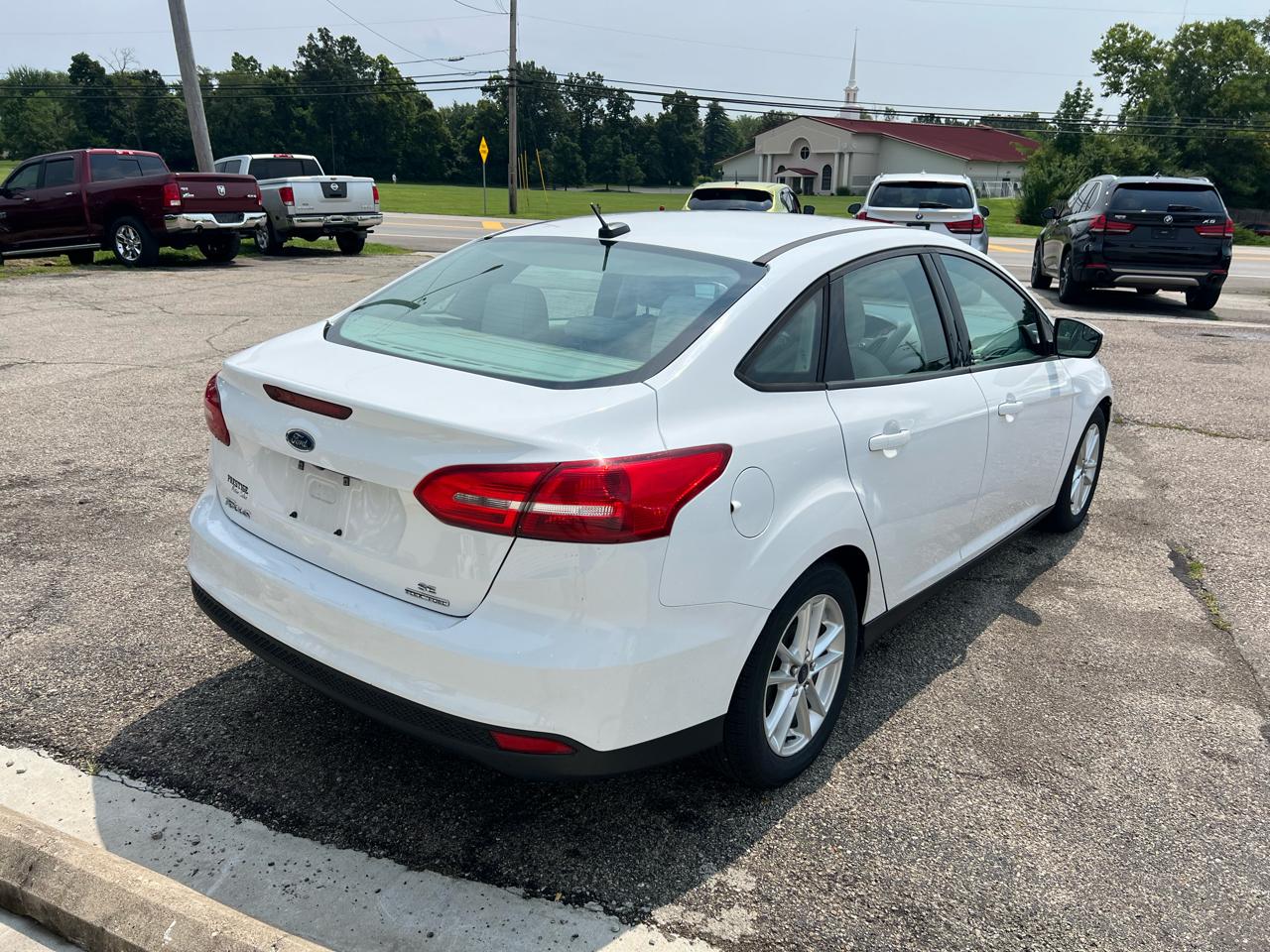 Ford Focus SE Sedan 2016