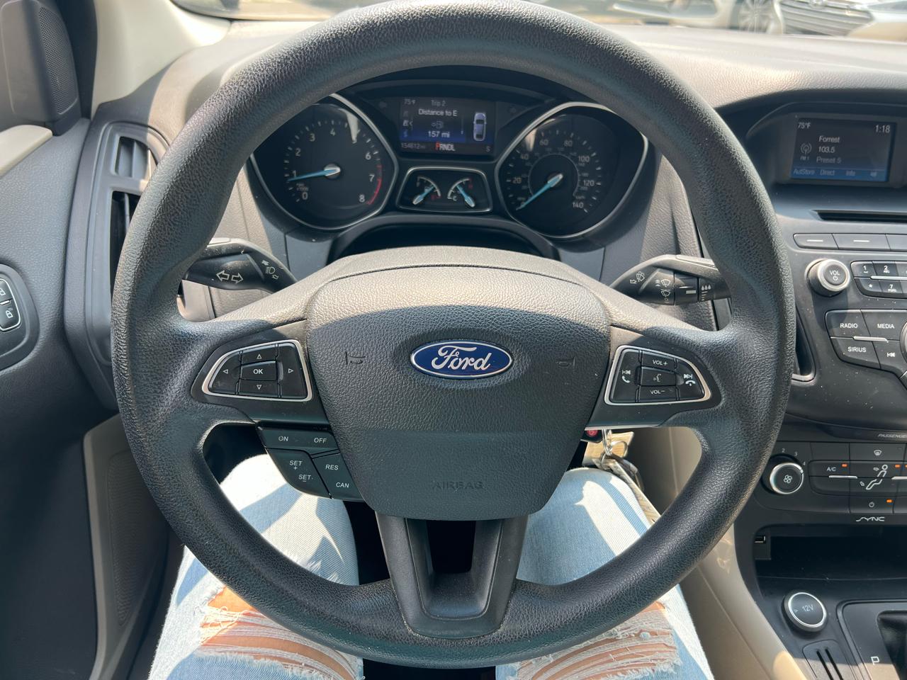Ford Focus SE Sedan 2016