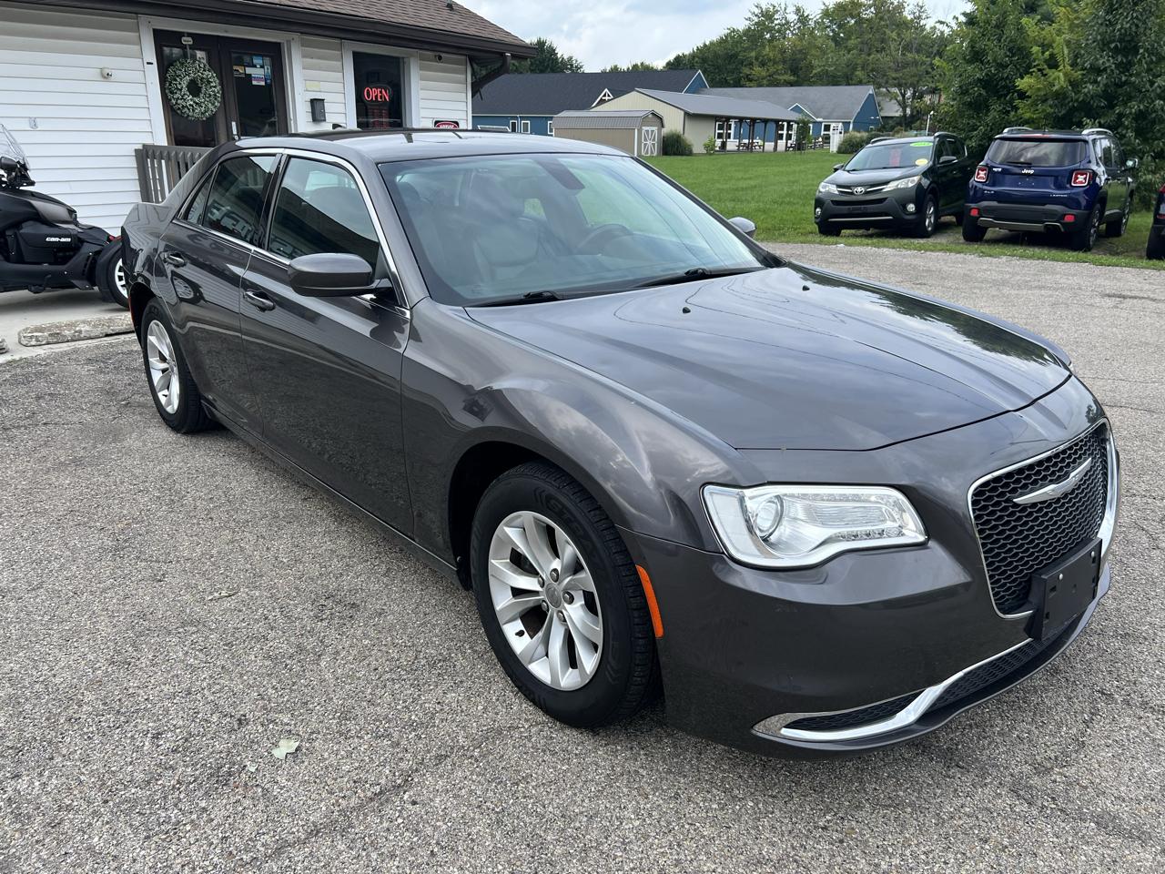 Chrysler 300 Limited RWD 2015