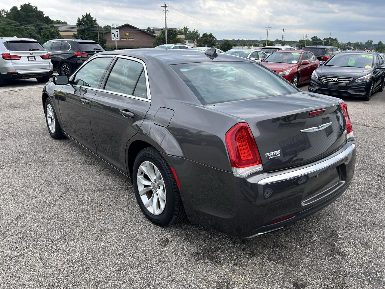 Chrysler 300 Limited RWD 2015