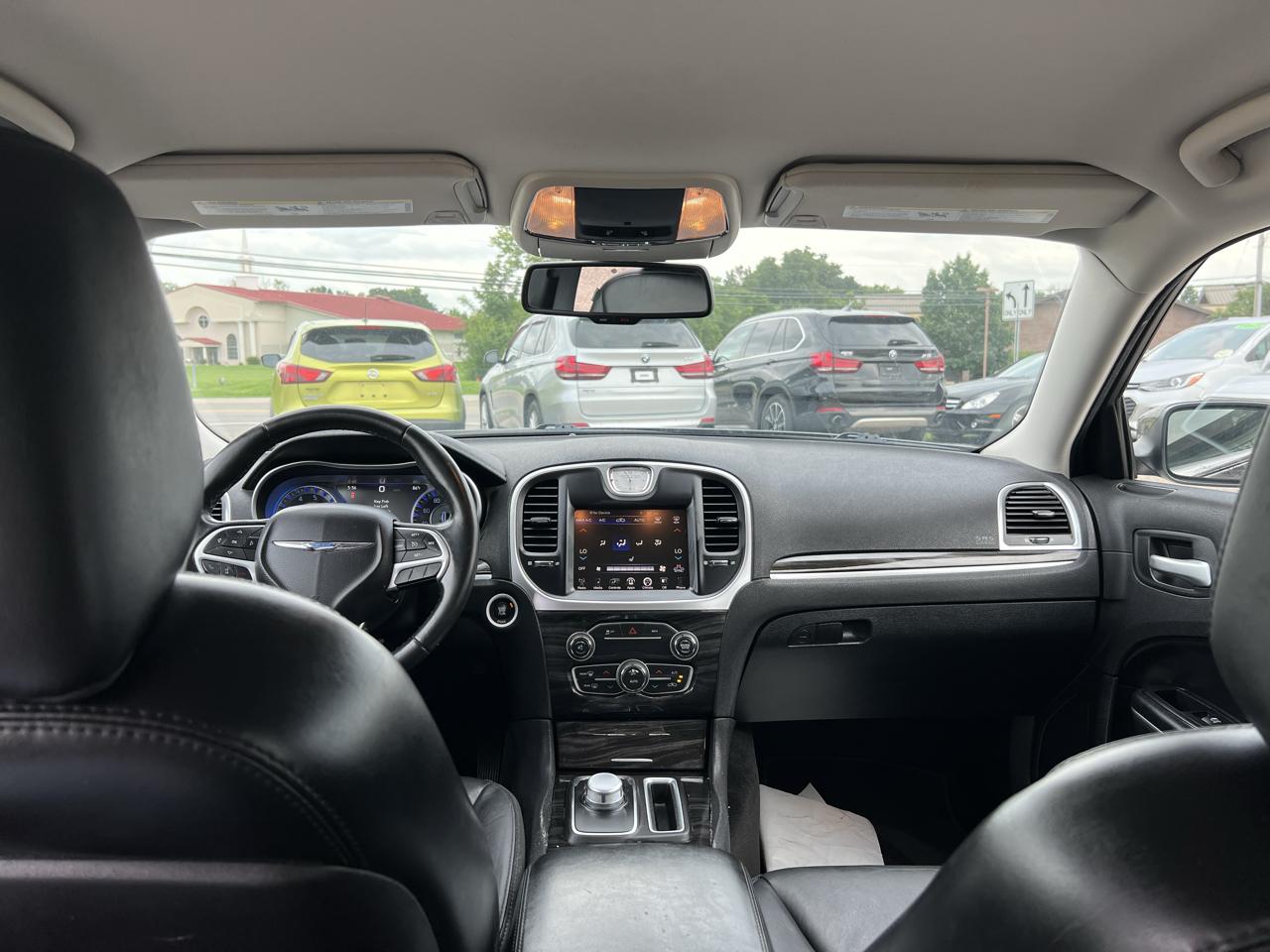 Chrysler 300 Limited RWD 2015