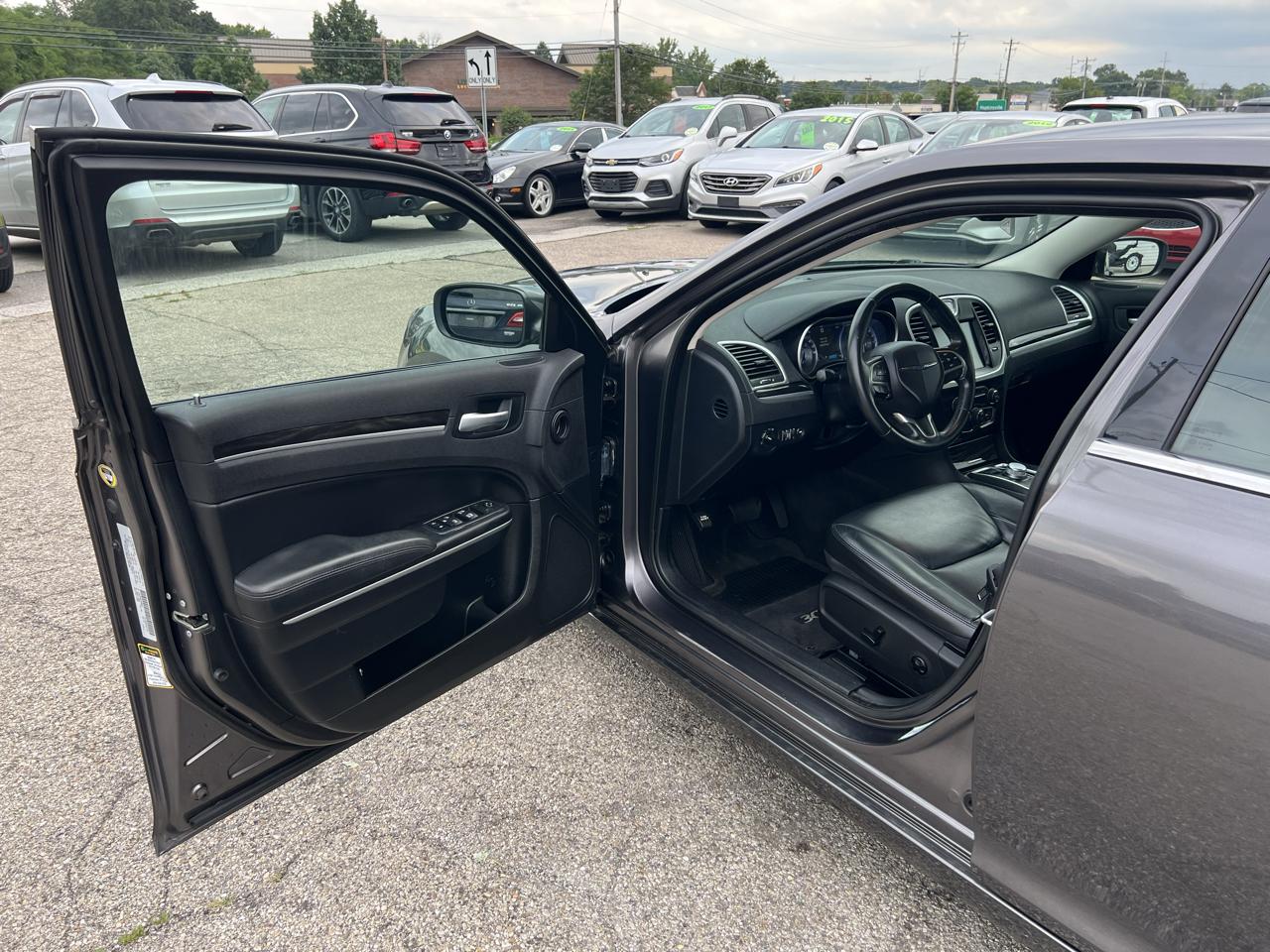 Chrysler 300 Limited RWD 2015