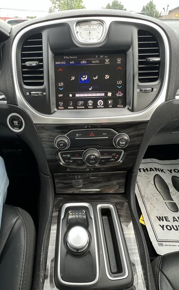 Chrysler 300 Limited RWD 2015