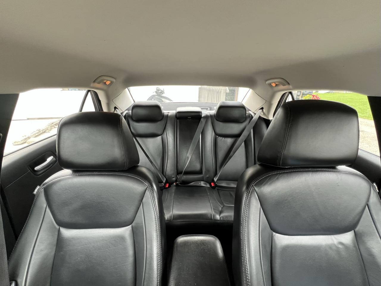 Chrysler 300 Limited RWD 2015