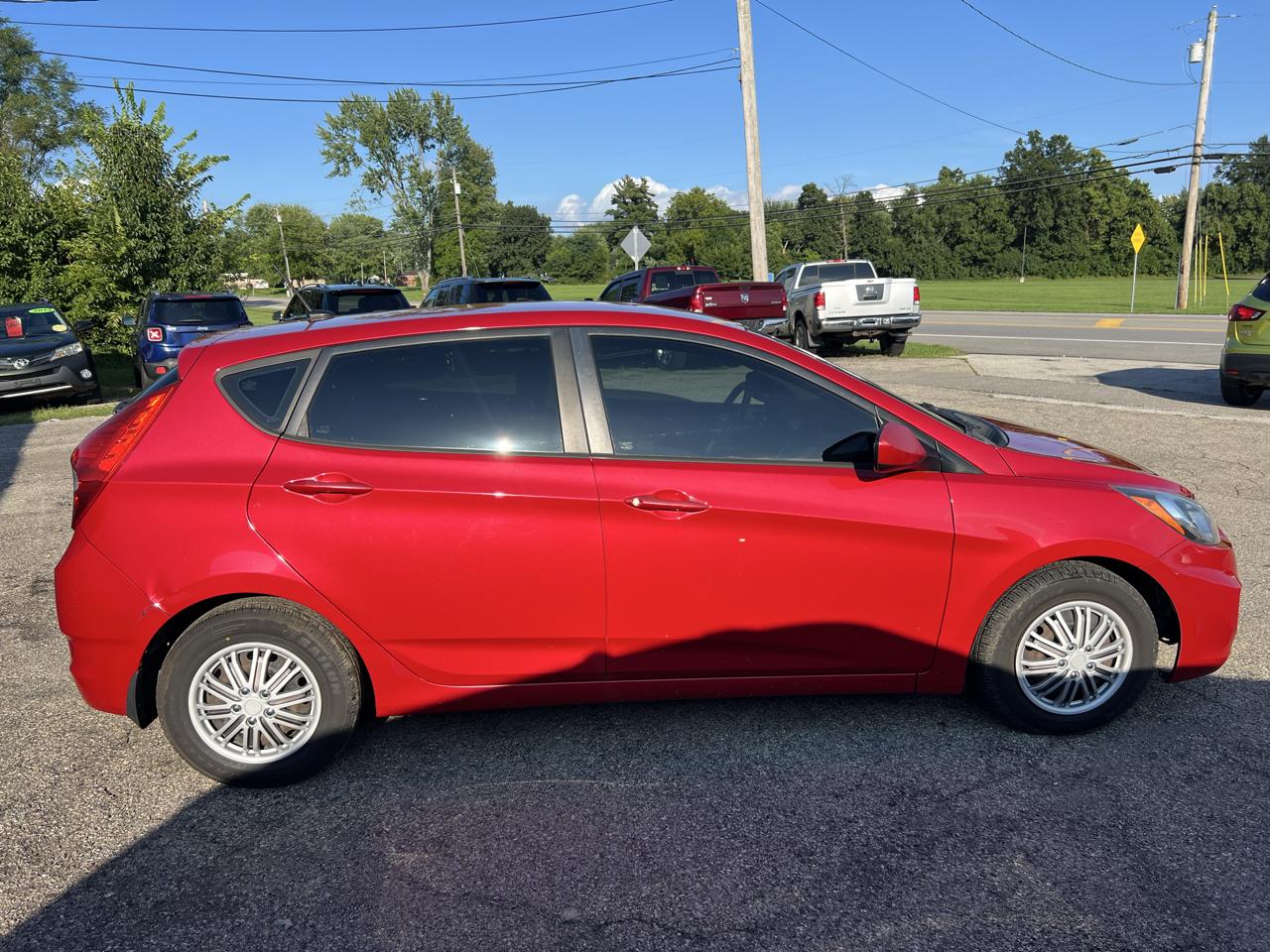 Hyundai Accent GS 5-Door 2013