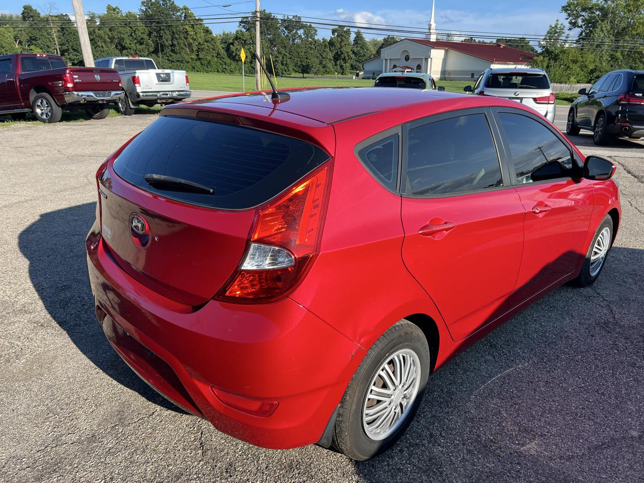 Hyundai Accent GS 5-Door 2013