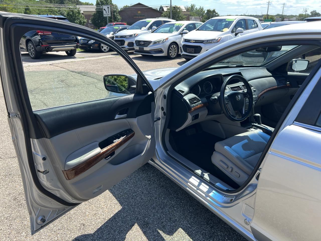 Honda Accord EX-L Sedan AT 2012