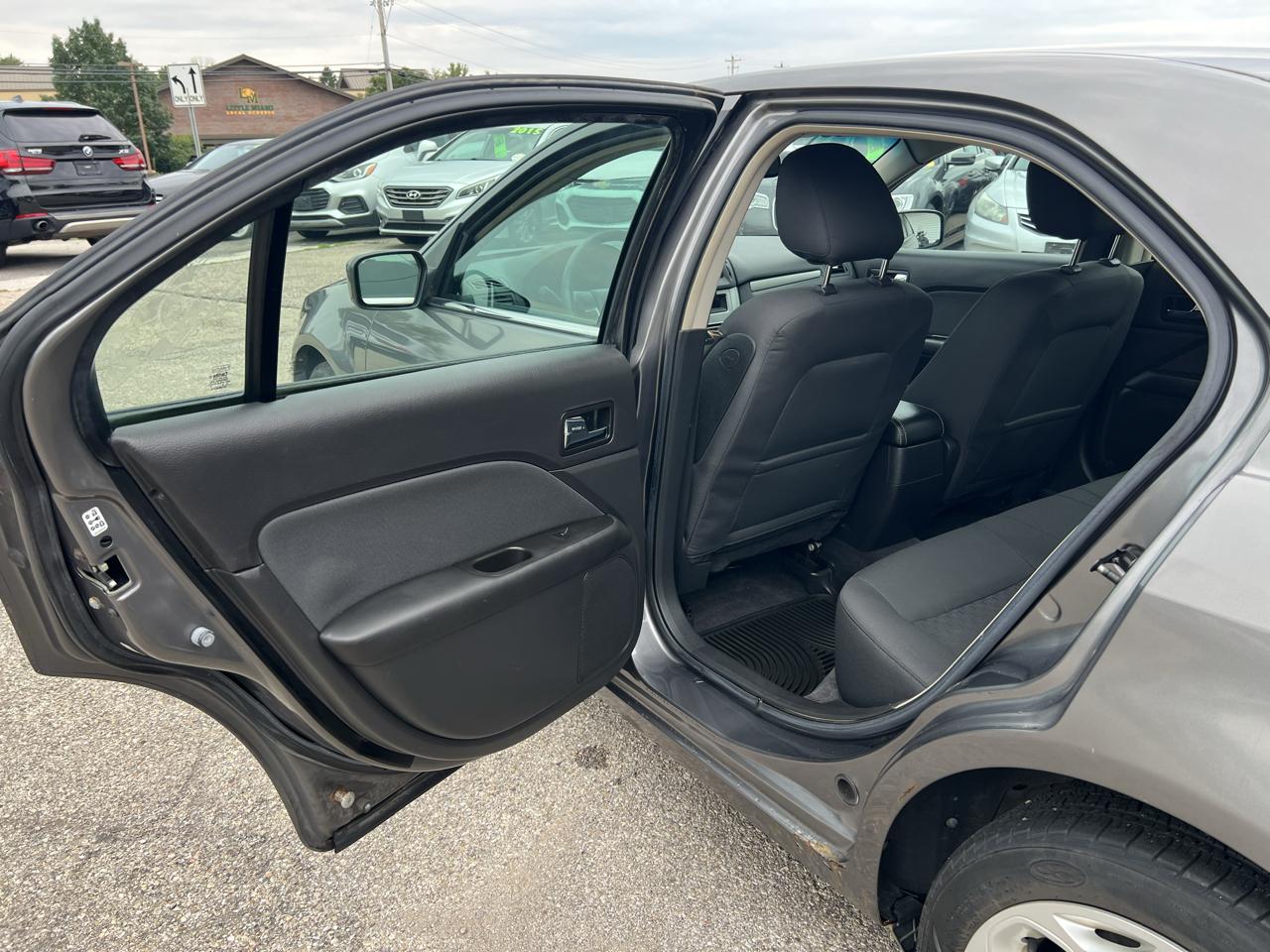 Ford Fusion SE 2010