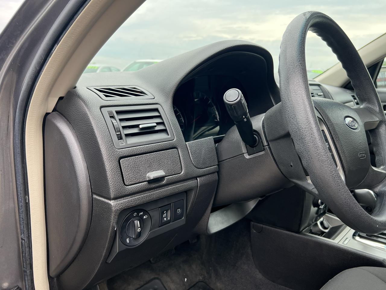 Ford Fusion SE 2010