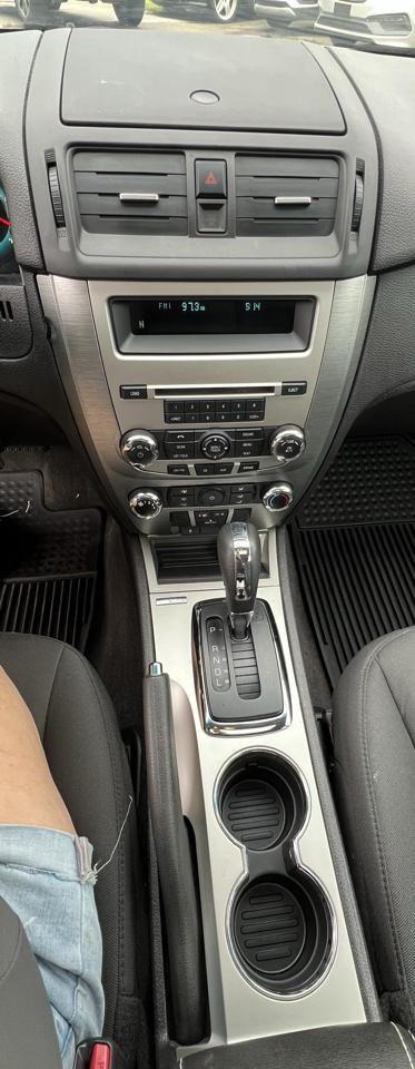Ford Fusion SE 2010