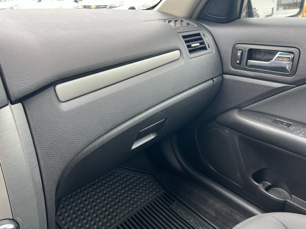 Ford Fusion SE 2010