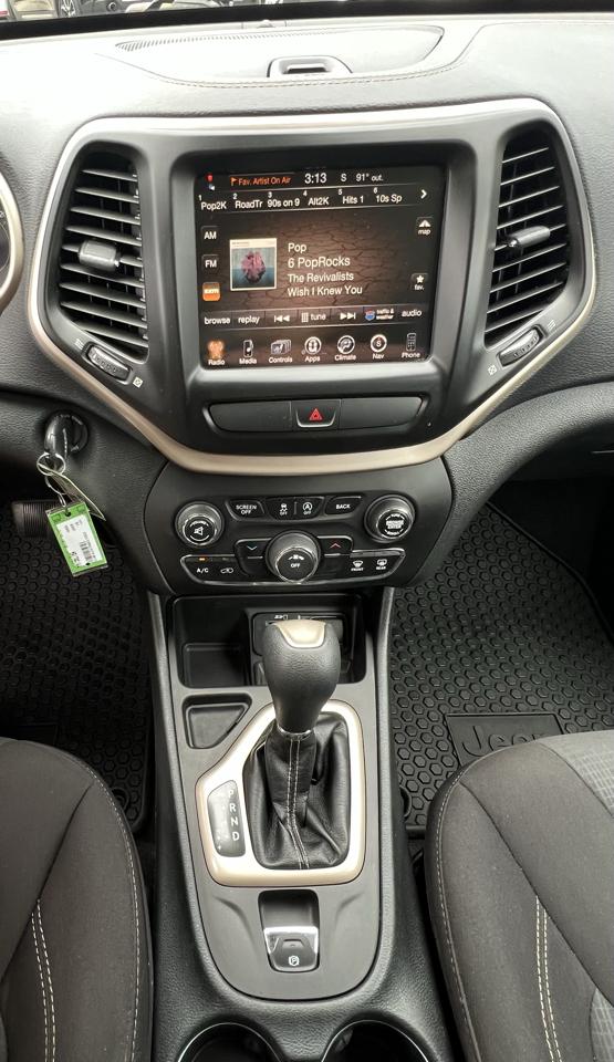 Jeep Cherokee Latitude FWD 2016