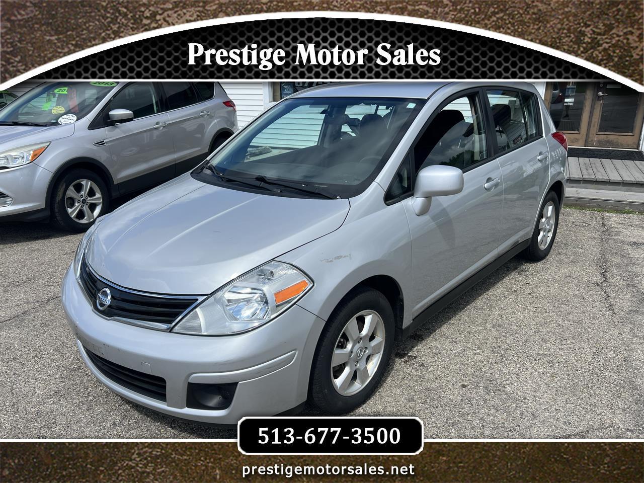 Nissan Versa 1.8 SL Hatchback 2012