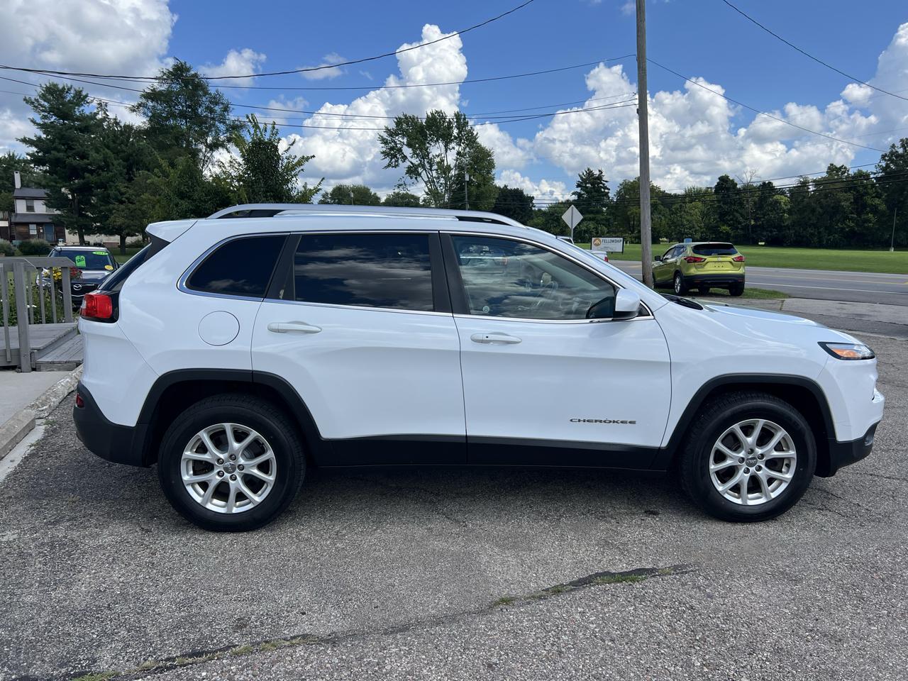 Jeep Cherokee Latitude 4WD 2014