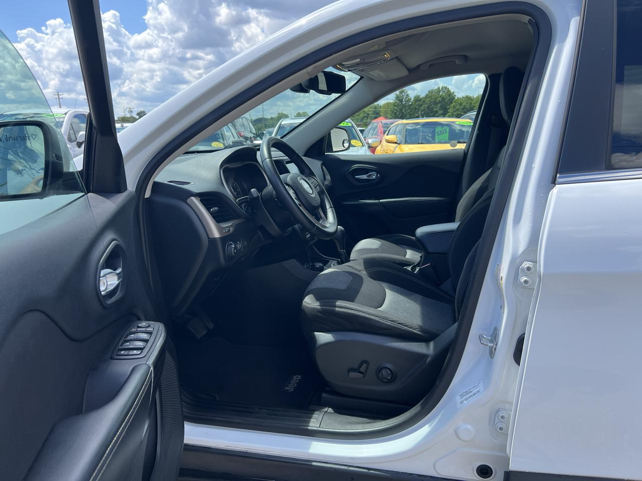 Jeep Cherokee Latitude 4WD 2014