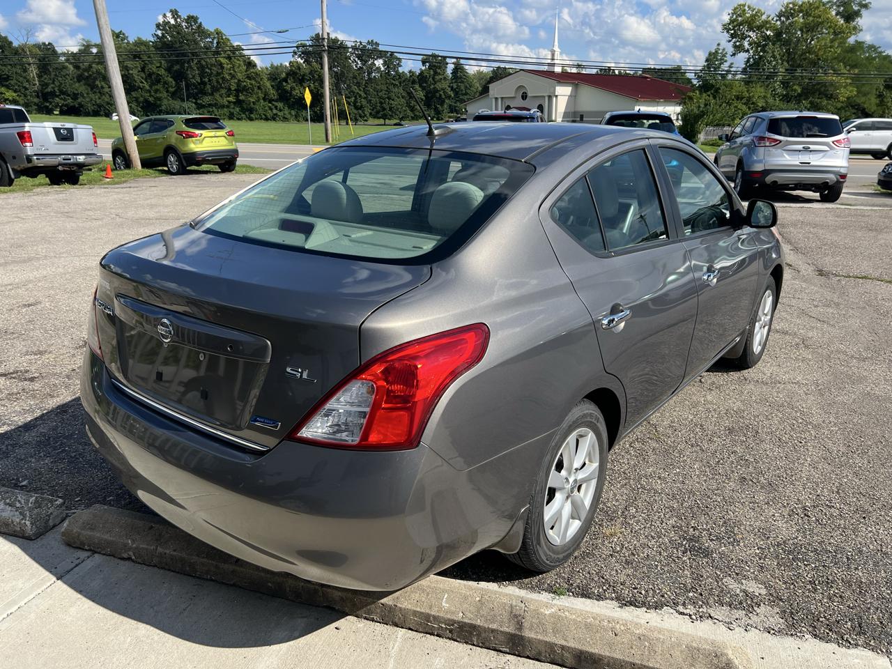 Nissan Versa 1.6 S Sedan 2012