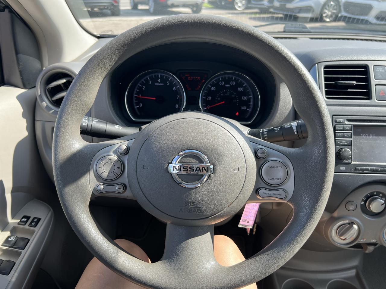 Nissan Versa 1.6 S Sedan 2012