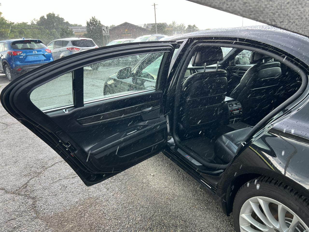 BMW 7-Series 750Li xDrive 2014