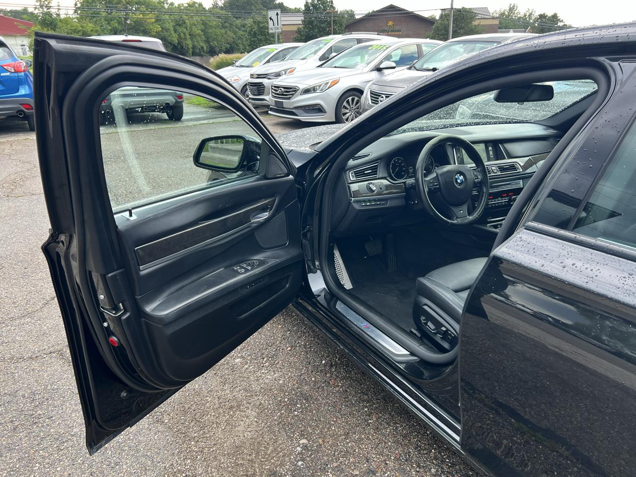 BMW 7-Series 750Li xDrive 2014