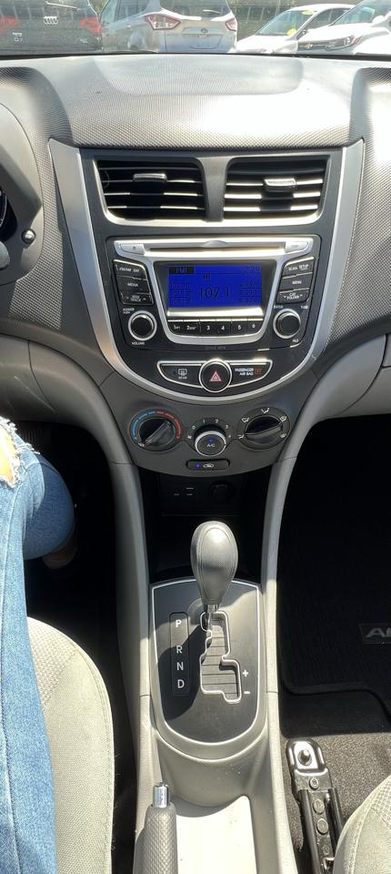 Hyundai Accent GLS 4-Door 2014