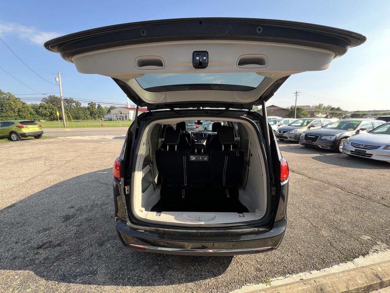 Chrysler Pacifica Touring-L Plus 2018