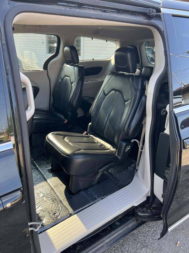 Chrysler Pacifica Touring-L Plus 2018