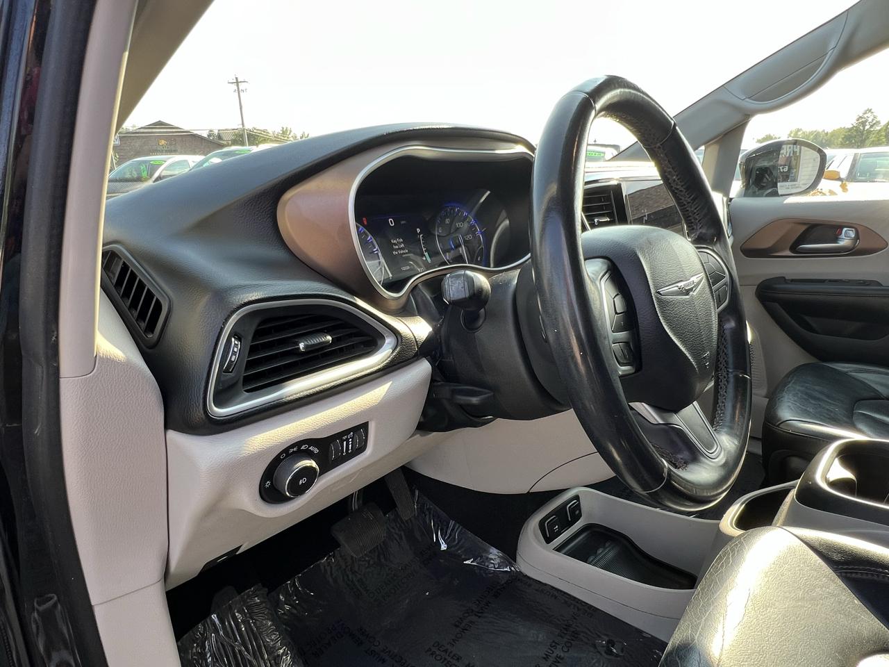 Chrysler Pacifica Touring-L Plus 2018
