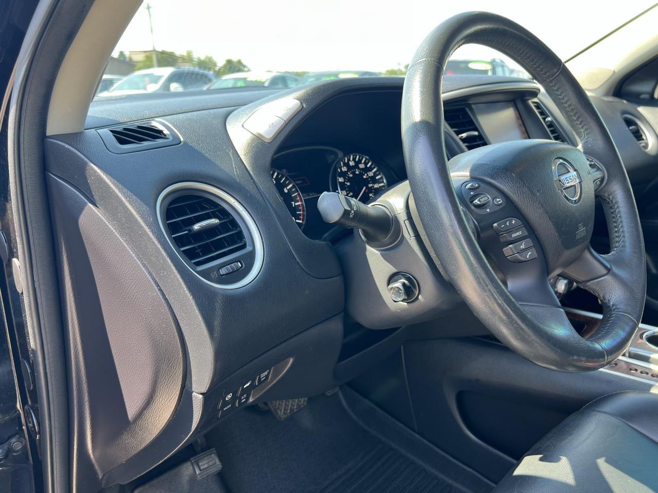 Nissan Pathfinder Platinum 4WD 2017