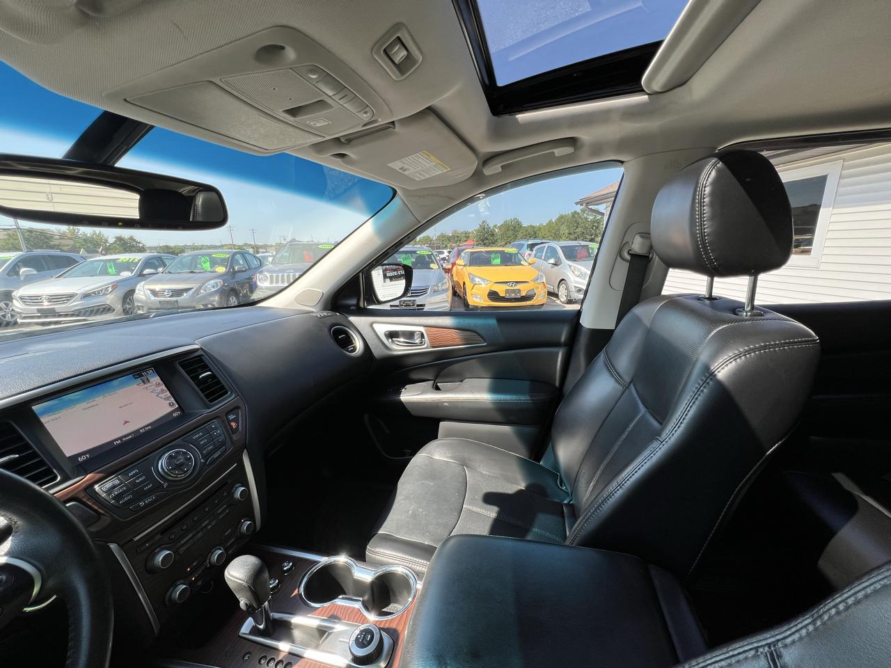 Nissan Pathfinder Platinum 4WD 2017