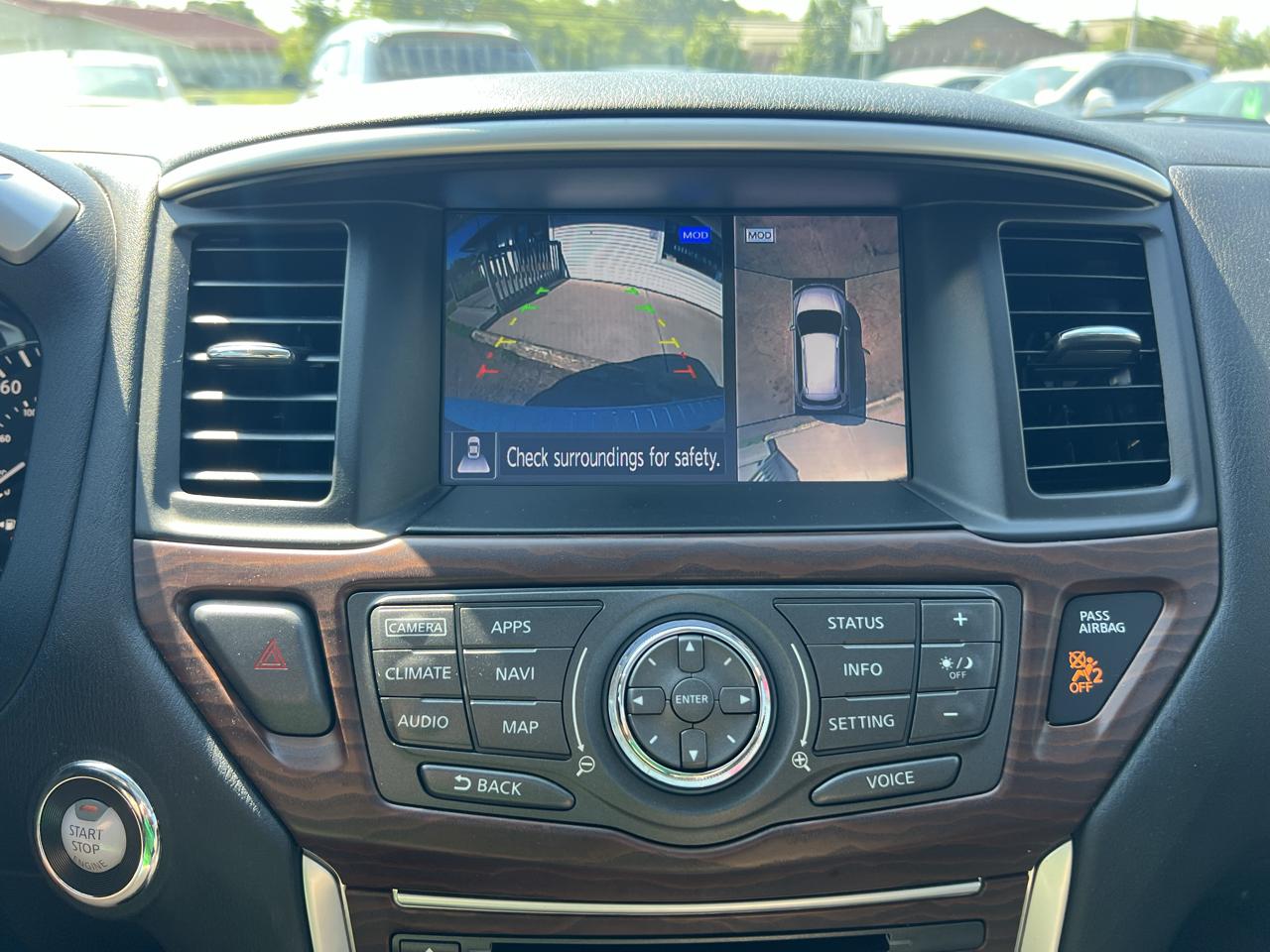 Nissan Pathfinder Platinum 4WD 2017