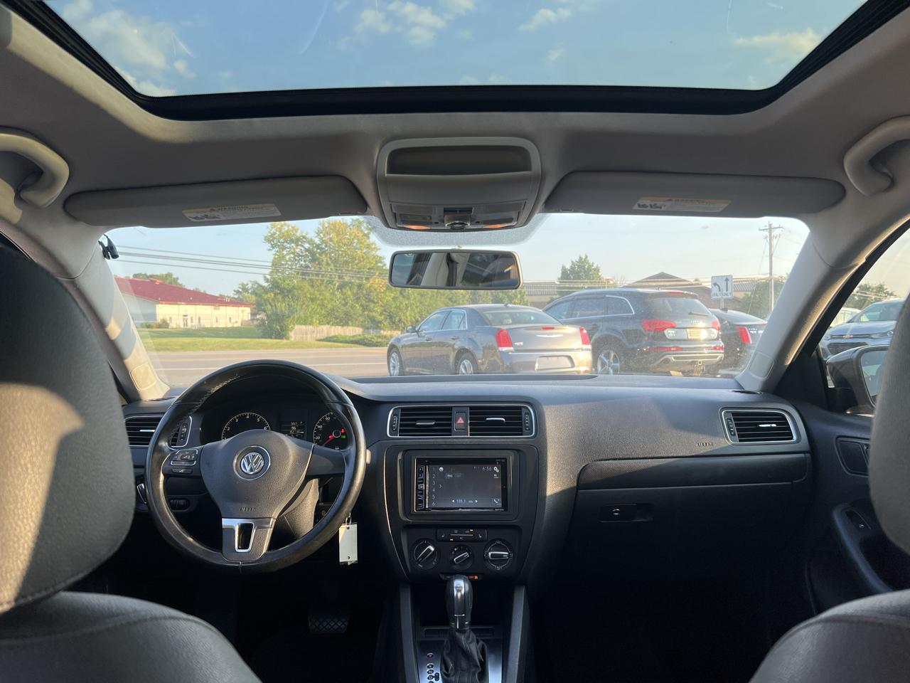 Volkswagen Jetta SE PZEV 2011
