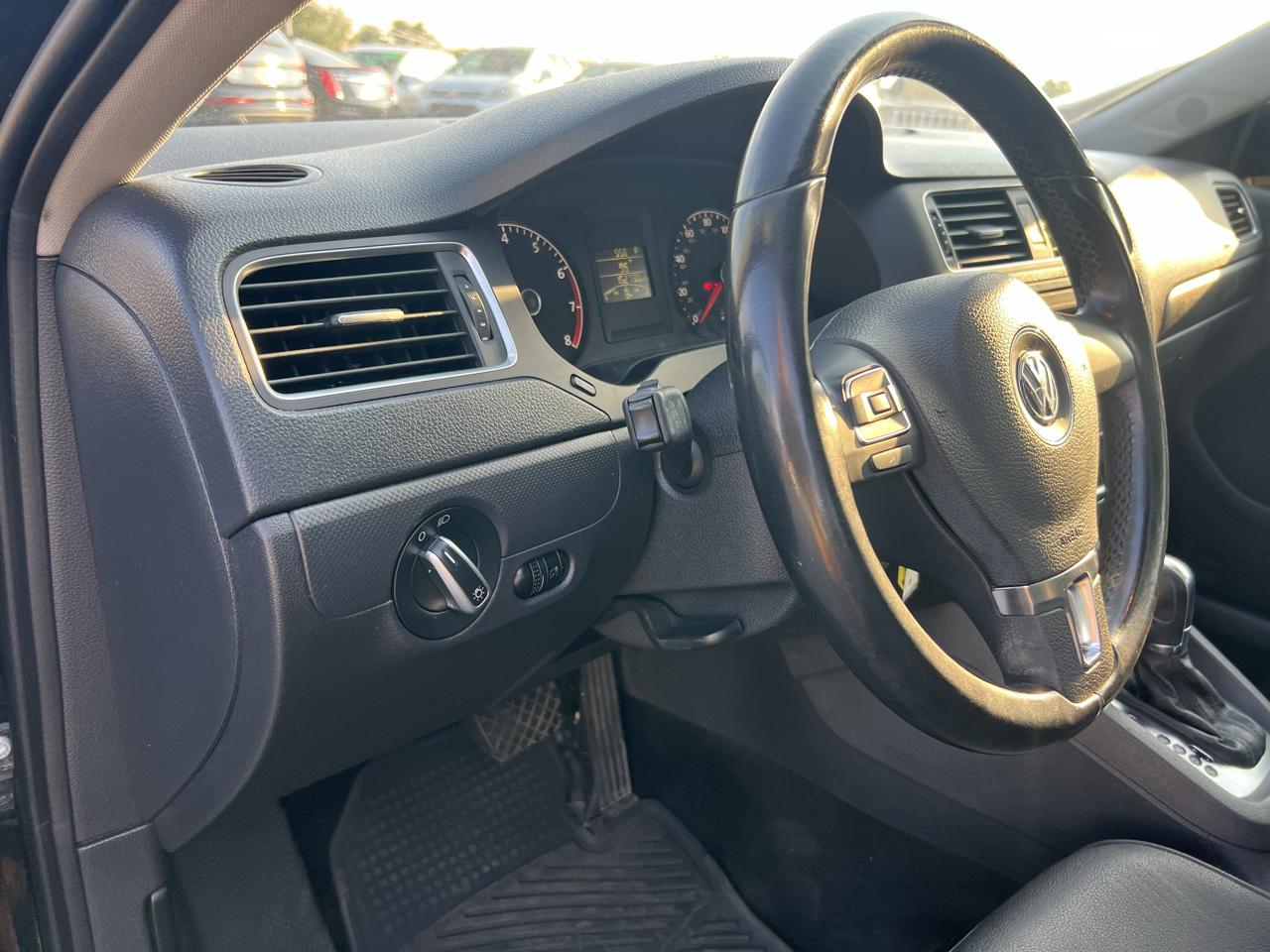 Volkswagen Jetta SE PZEV 2011