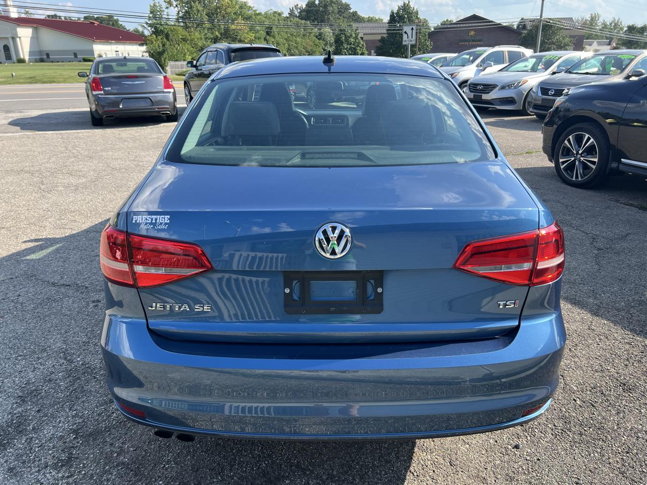 Volkswagen Jetta SE 6A 2015