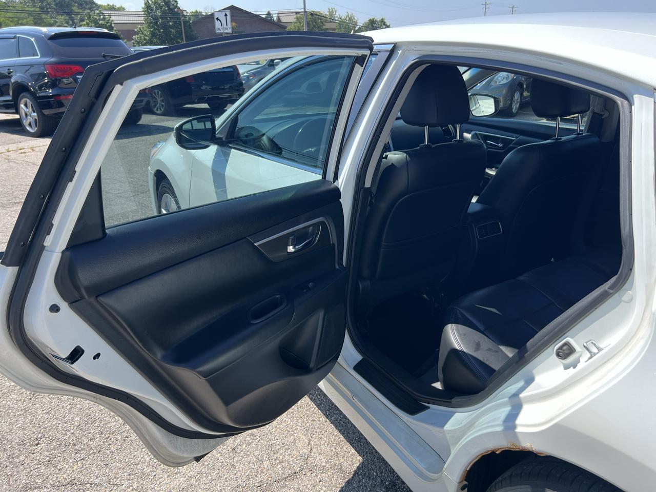 Nissan Altima 2.5 SV 2015