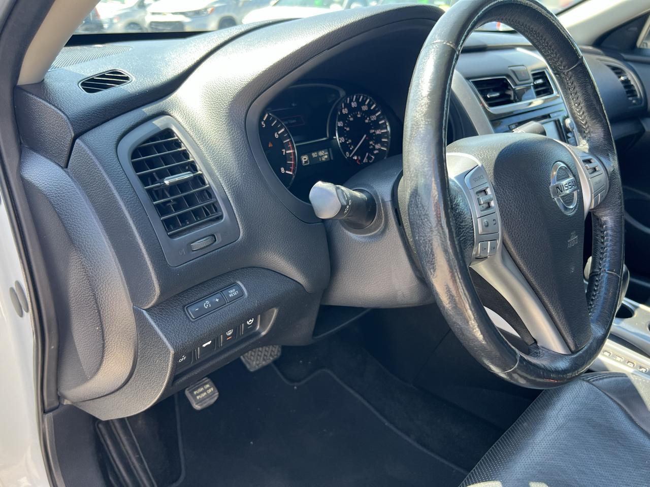 Nissan Altima 2.5 SV 2015