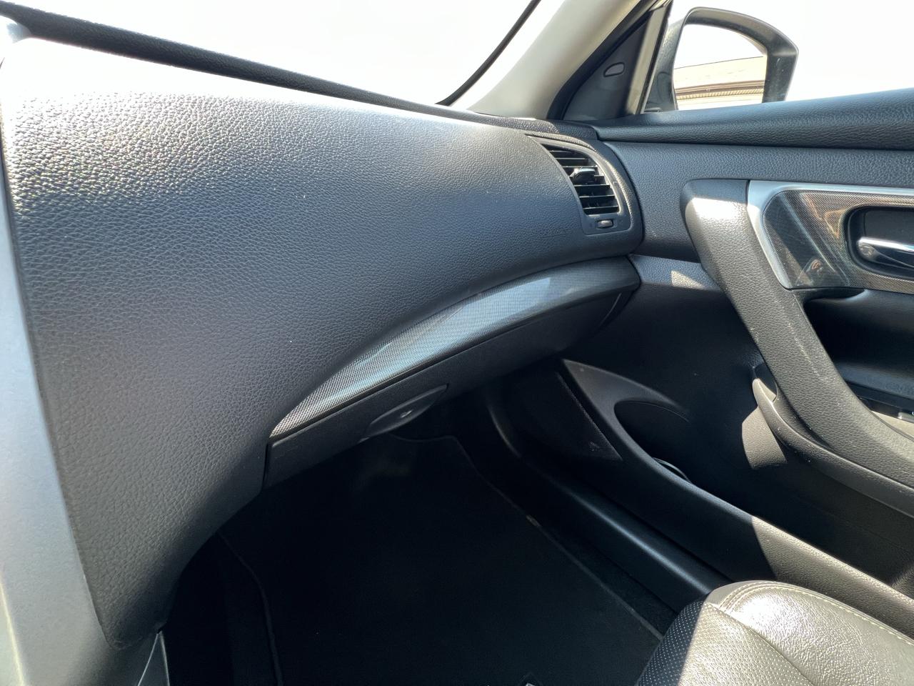 Nissan Altima 2.5 SV 2015