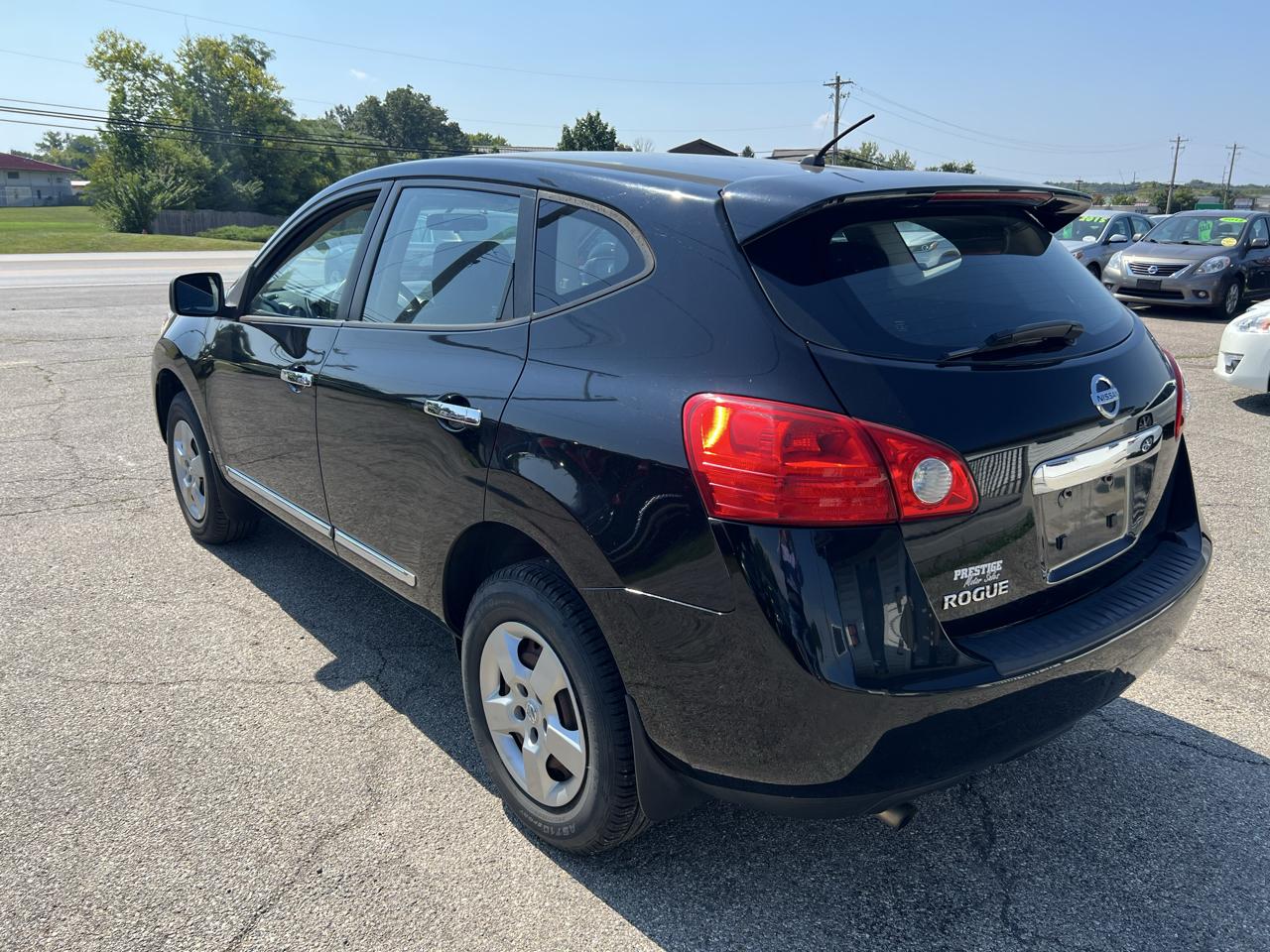 Nissan Rogue S FWD Krom Edition 2012