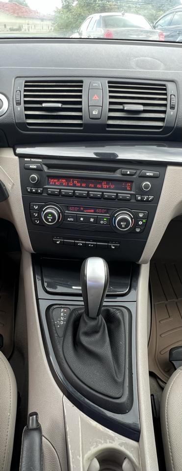 BMW 1-Series 128i Convertible 2009