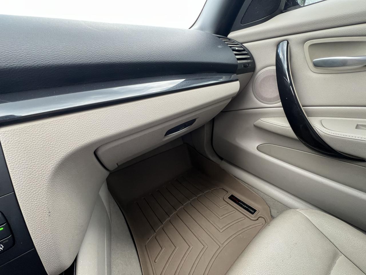 BMW 1-Series 128i Convertible 2009