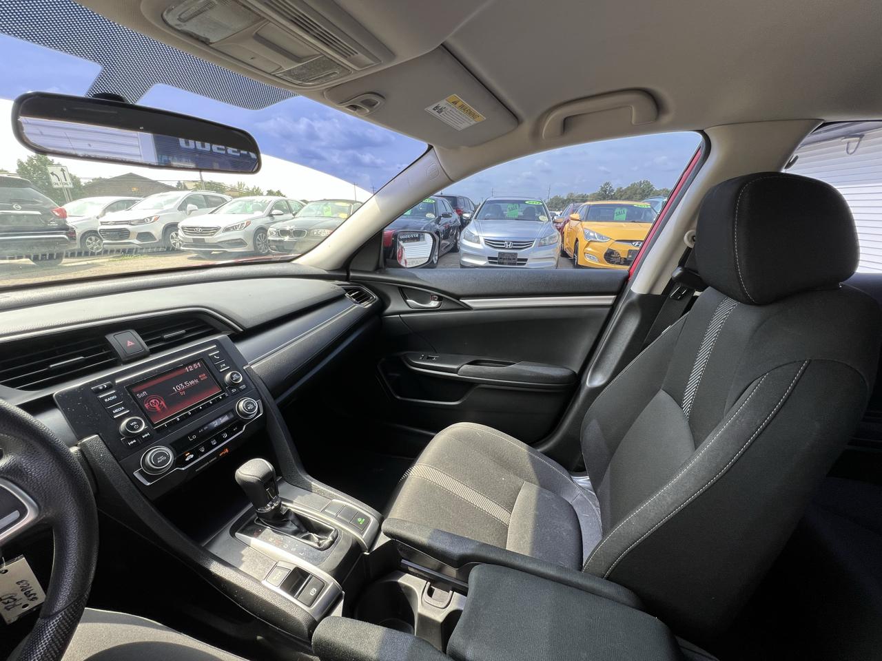 Honda Civic LX Sedan CVT 2017