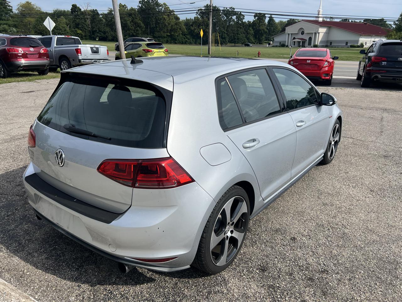 Volkswagen GTI SE 6A 4-Door 2015