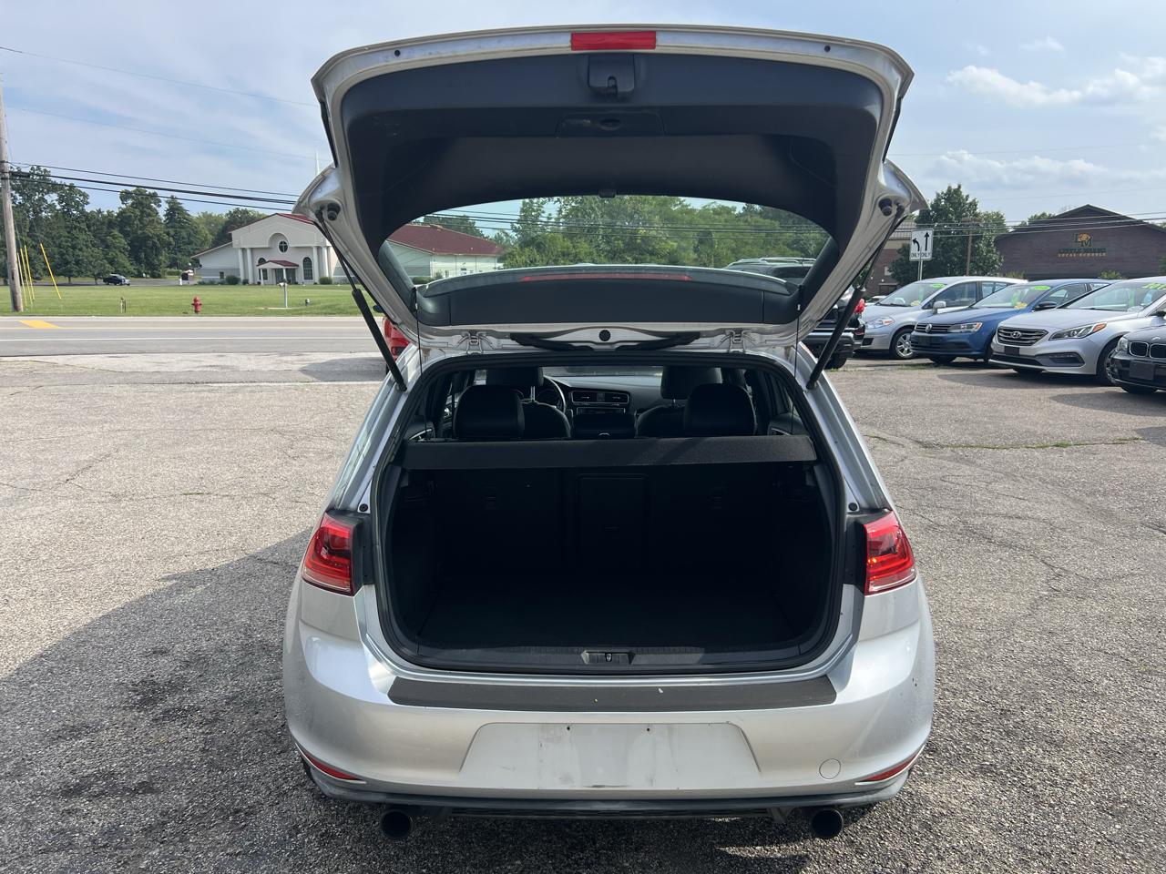 Volkswagen GTI SE 6A 4-Door 2015