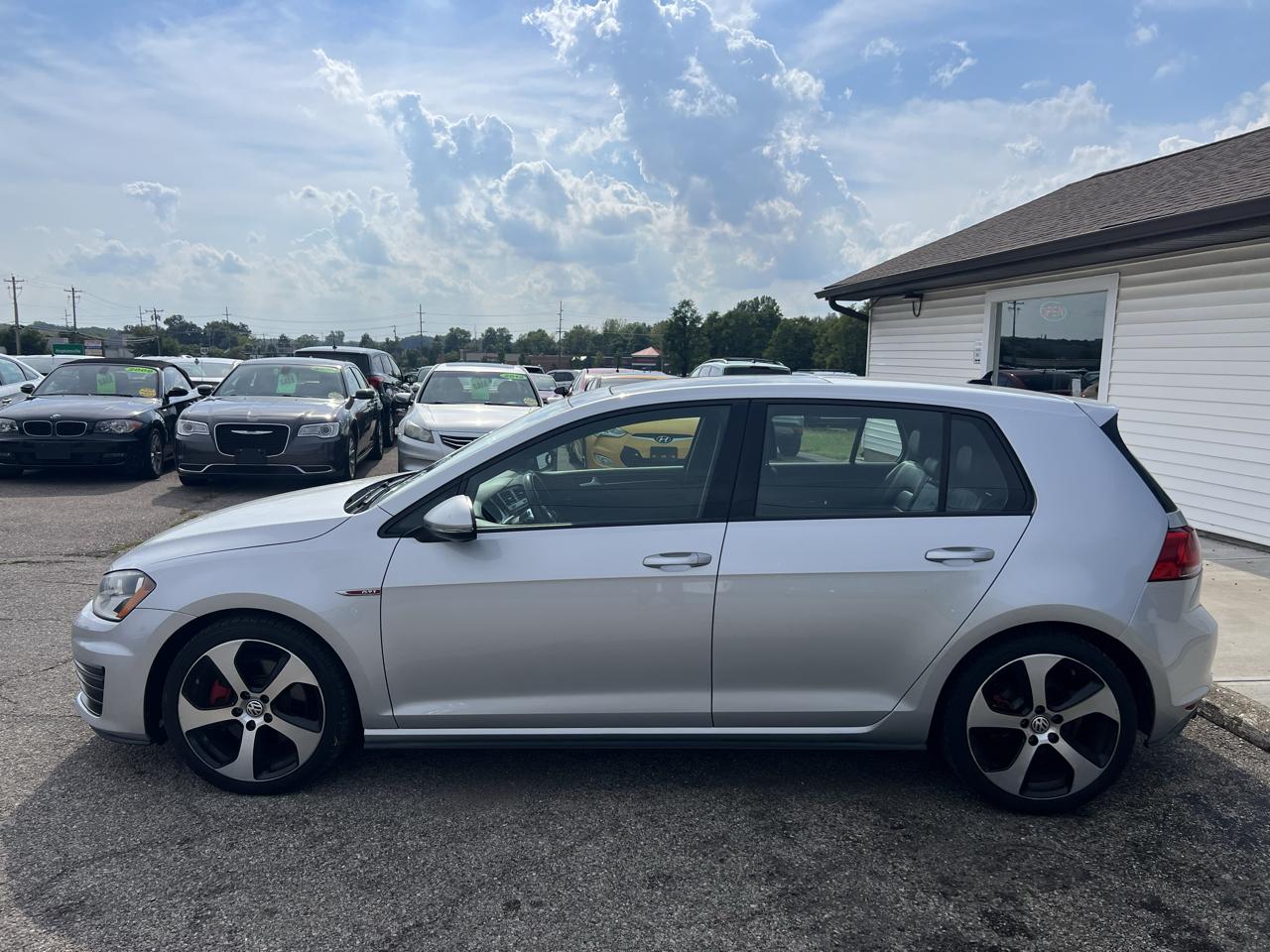 Volkswagen GTI SE 6A 4-Door 2015