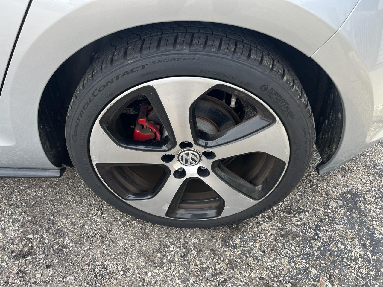 Volkswagen GTI SE 6A 4-Door 2015