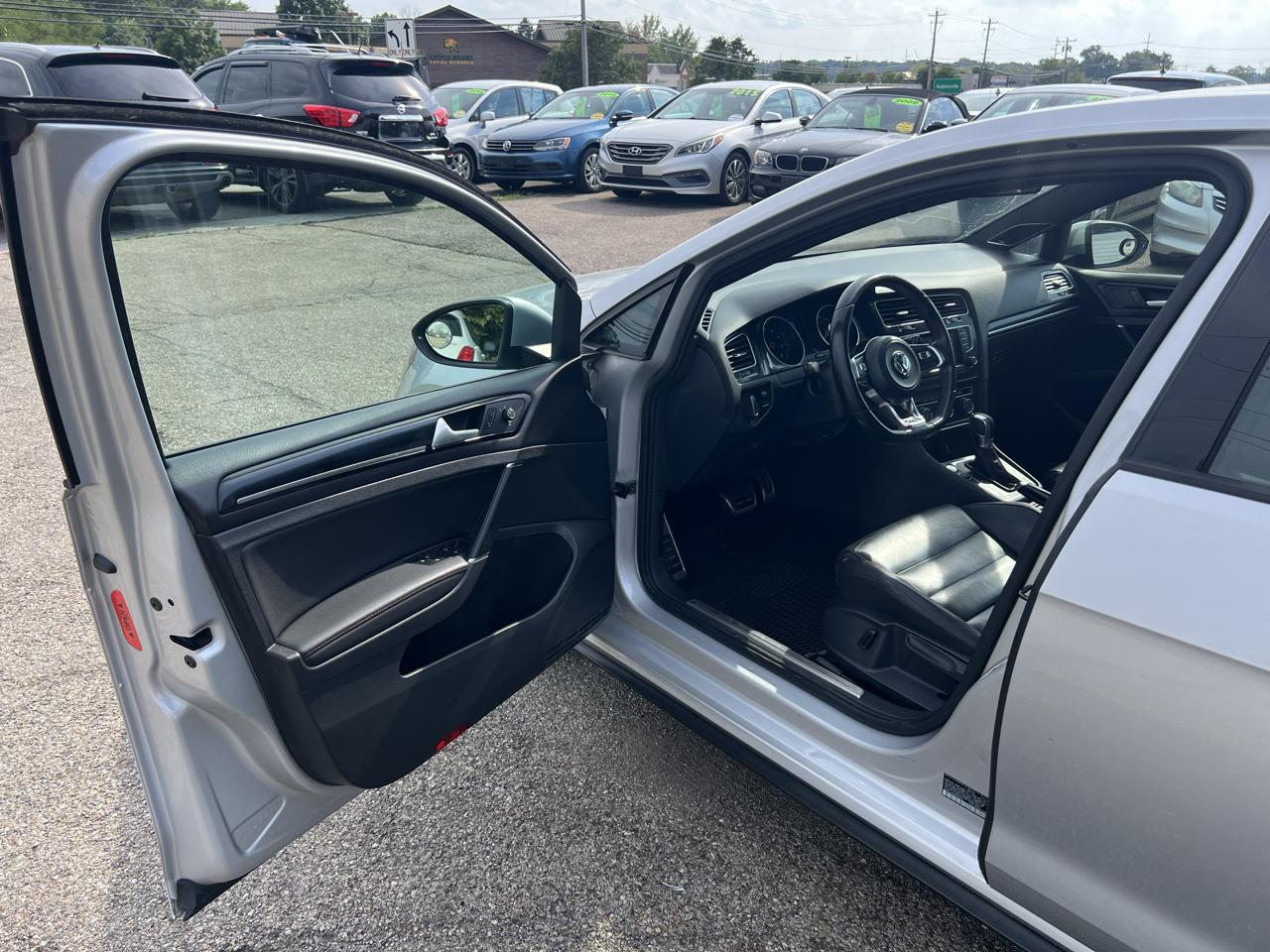 Volkswagen GTI SE 6A 4-Door 2015