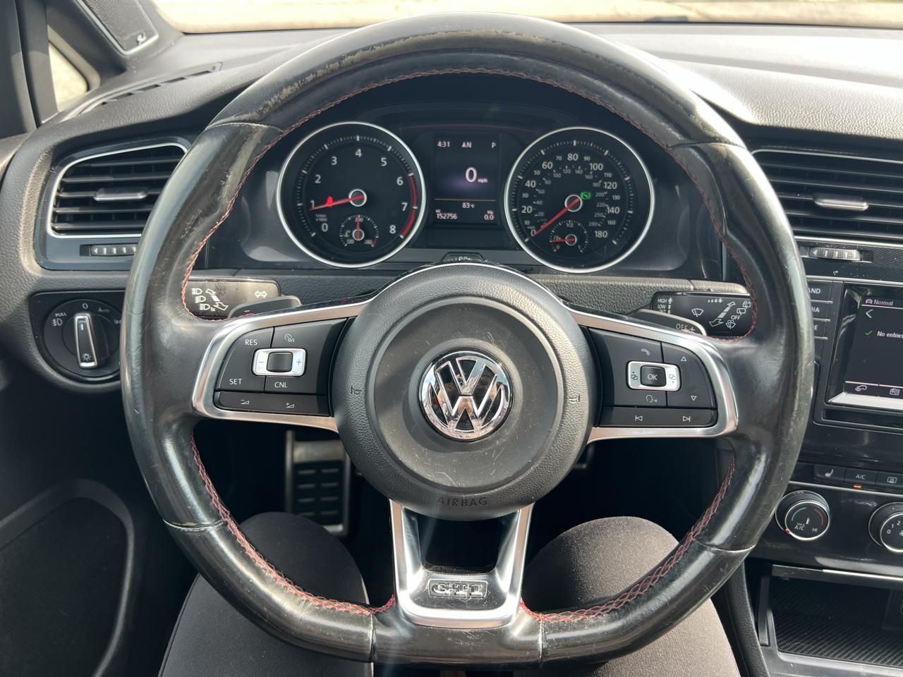 Volkswagen GTI SE 6A 4-Door 2015