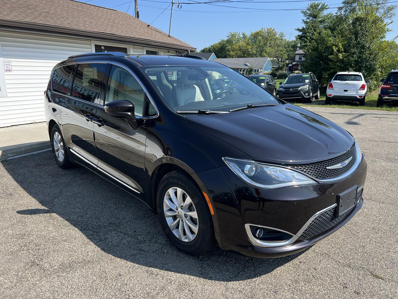 Chrysler Pacifica Touring-L 2019