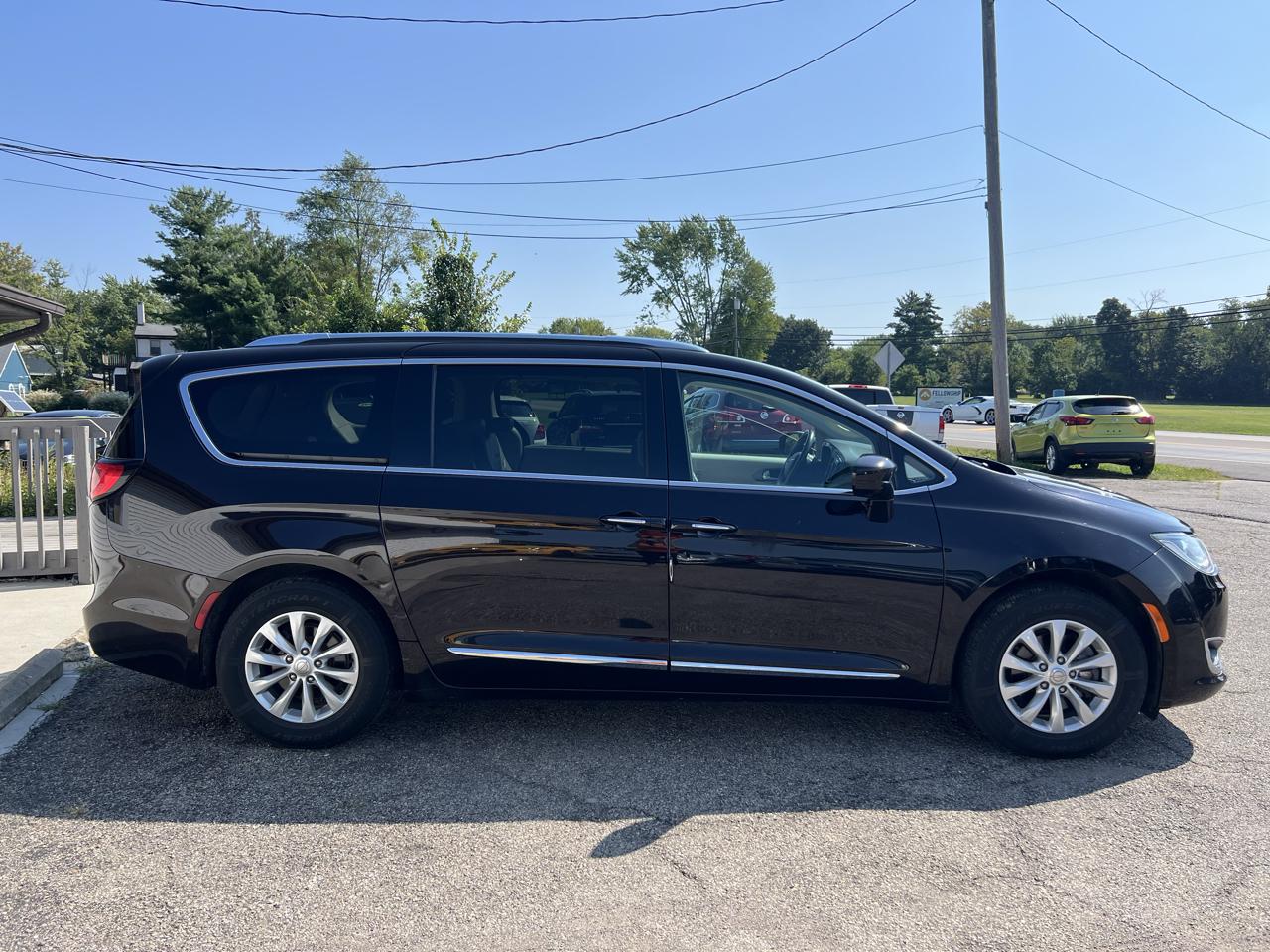 Chrysler Pacifica Touring-L 2019