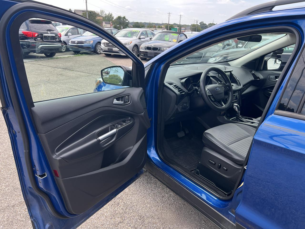 Ford Escape SE FWD 2019