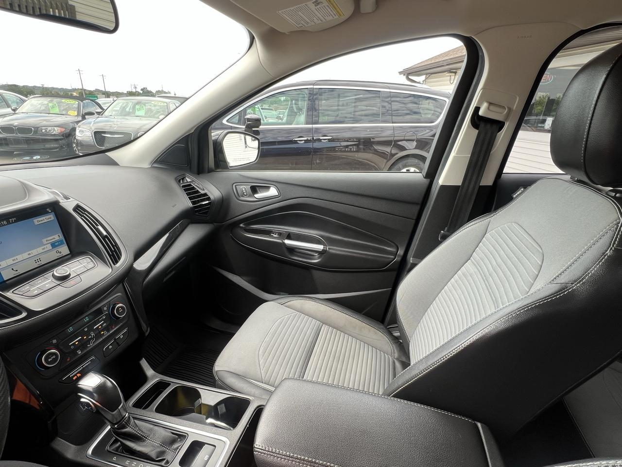 Ford Escape SE FWD 2019